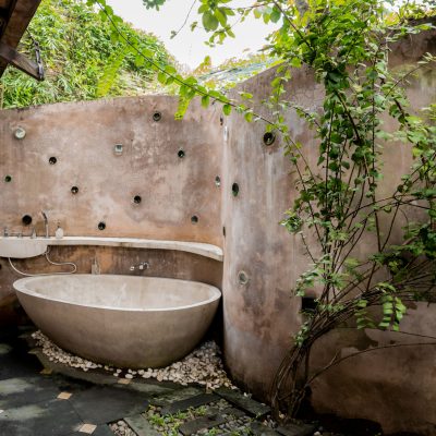 Outdoor bathroom of Yabbiekayu bungalow 4
